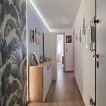 Kamira's Casa アパート *