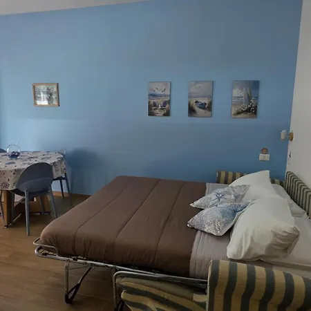 Kamira's Casa Appartement San Remo